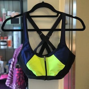 Victoria Secret Sport Bra 32D